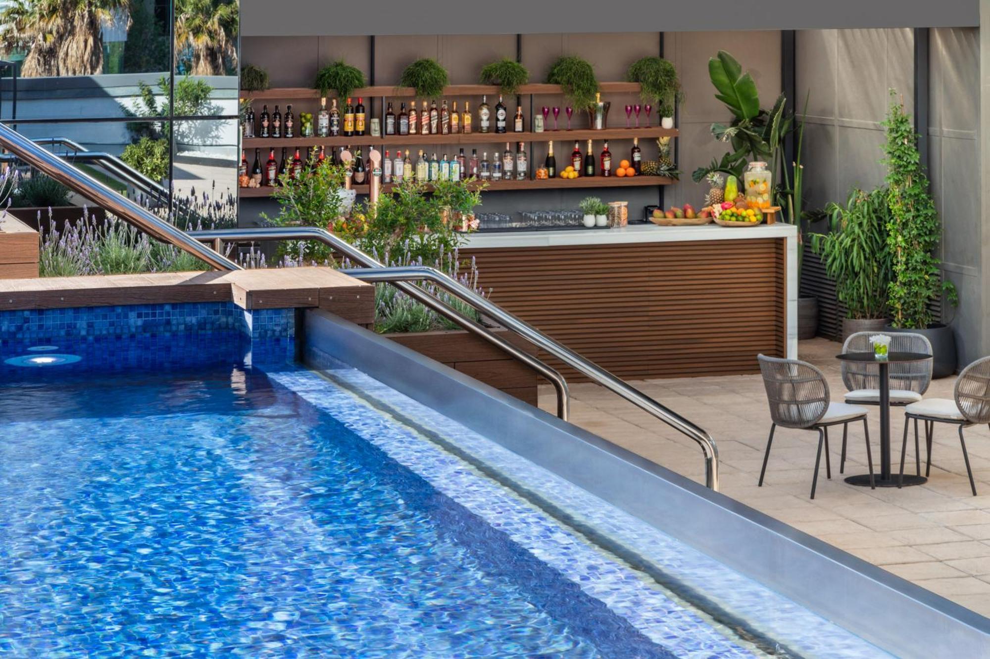 Melia Valencia Hotel Exterior photo